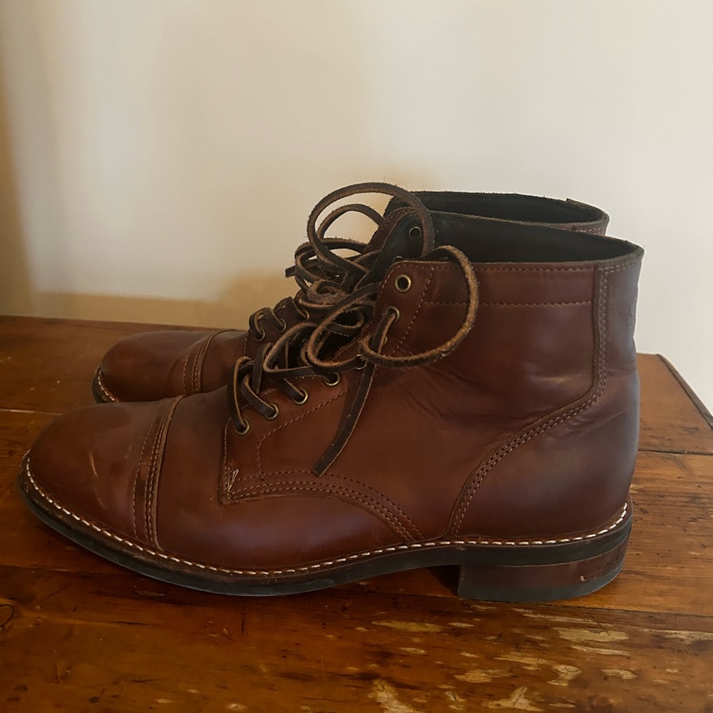 Thursday Boots Captain in Brandy Sz 9.5, Excellent Condition